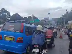 Arus Lalu Lintas Menuju Puncak Bogor Padat Pagi Ini